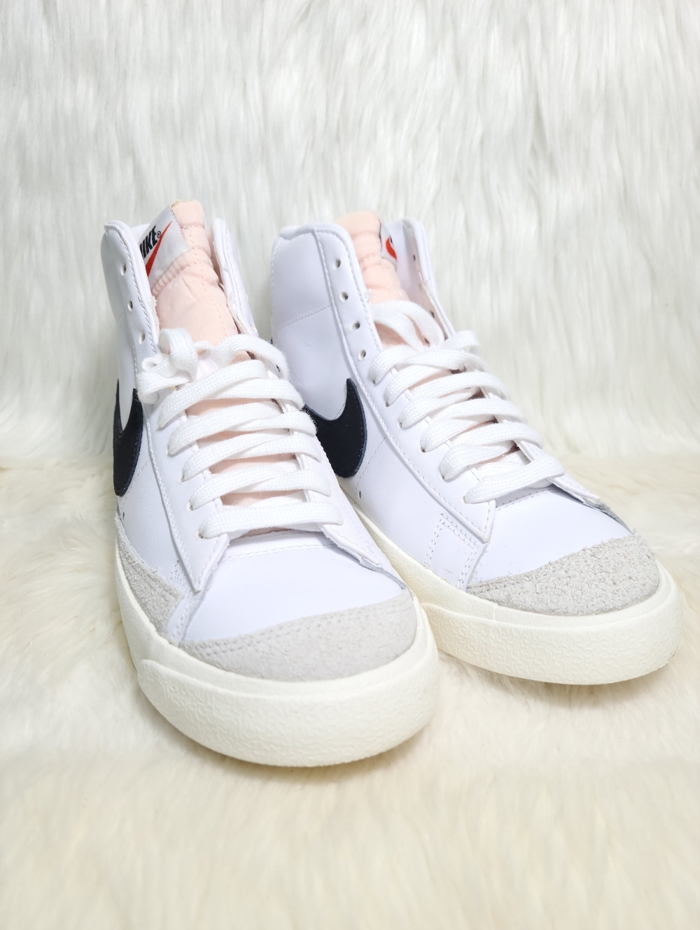 Nike Blazer Mid 77' White Black Women 8.5 NEW